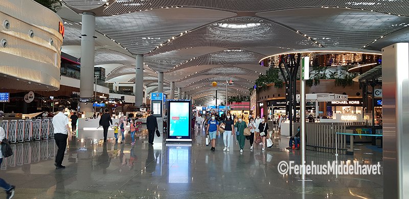 Hjemreise til Oslo Corona sommeren 2020 Istanbul Airport Shopping