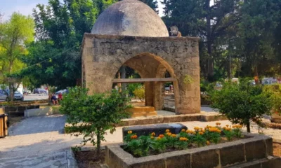 Baldöken Ottoman gravplass ved hovedparkering i Kyrenia